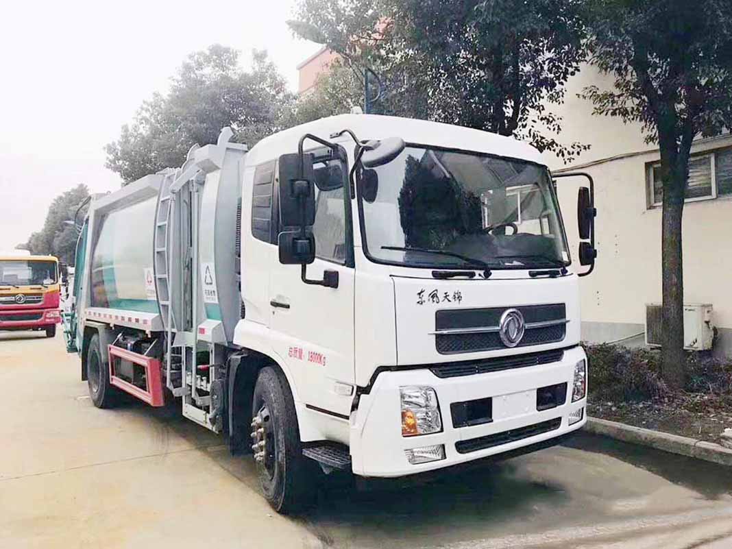 國六5 和10方東風天錦 分撿垃圾車