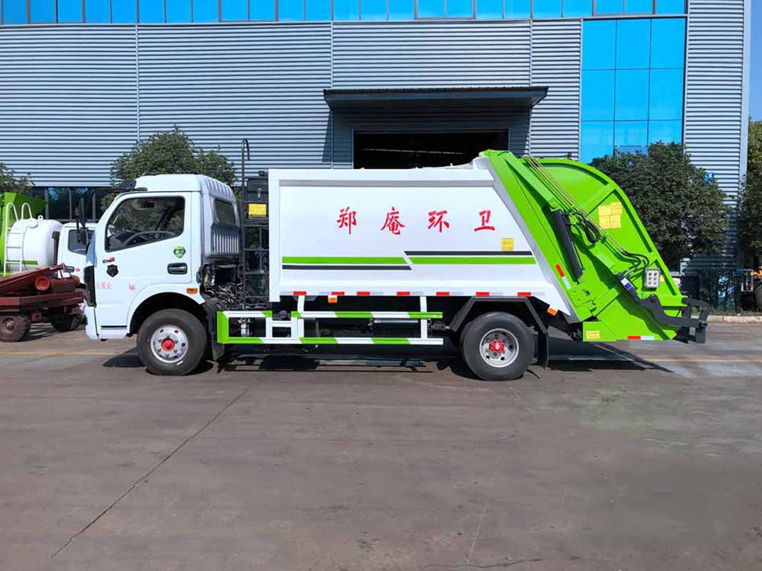 國六8立方東風D7 壓縮垃圾車