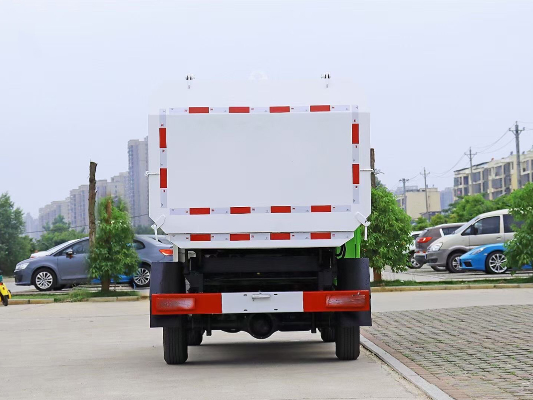 國六福田祥菱4方藍牌掛桶垃圾車