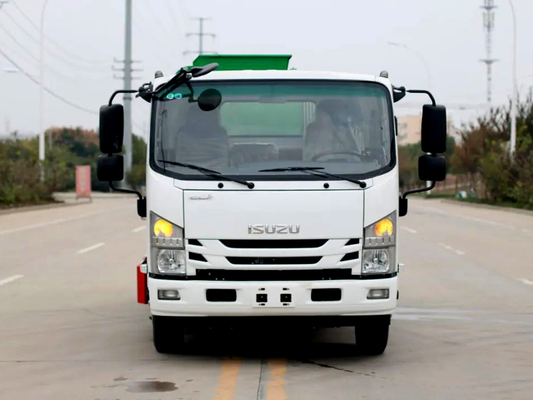 慶鈴五十鈴6方餐廚垃圾車(chē)